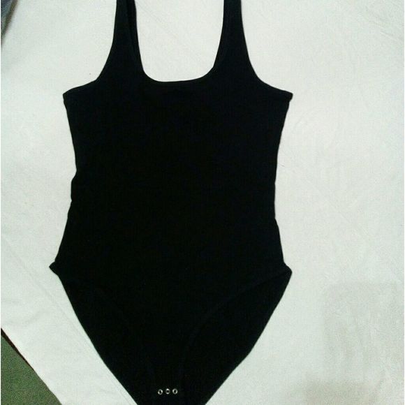 NEW WITH TAGS VS Pink bodysuit  size XS - Picture 3 of 4